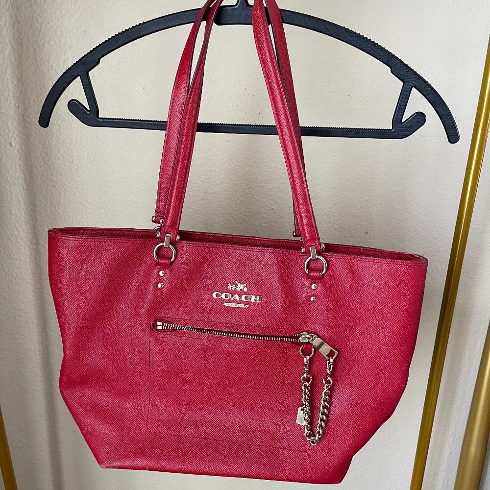 Authentic Coach Red Leather Bag Everyday Chic with Gold Hardware